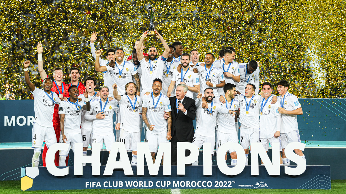 Real Madrid se sagra campeão mundial de clubes em jogo de oito gols